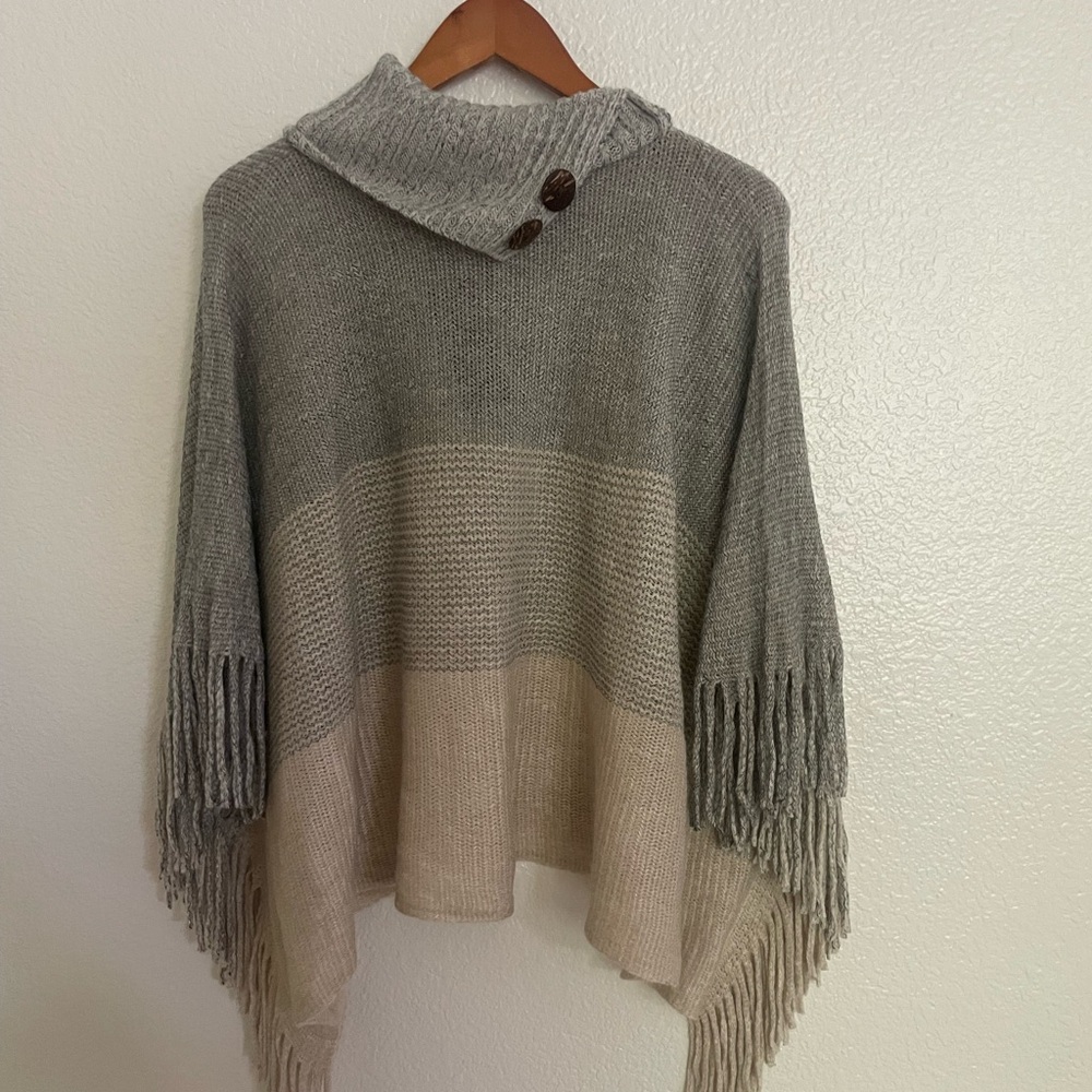 Chic Two-Tone Fringe Poncho